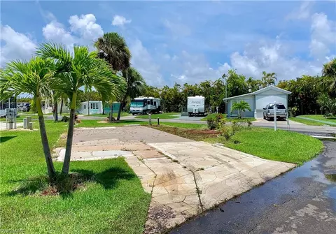 19681 Summerlin Apt 520k Rd, Fort Myers, FL 33908