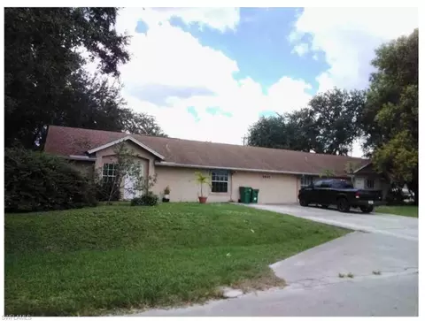 4945 26th Pl SW, Naples, FL 34116