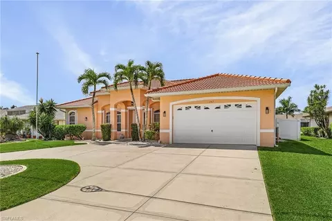 242 SW 45th St, Cape Coral, FL 33914