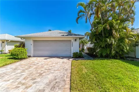 14692 Olde Millpond Ct, Fort Myers, FL 33908