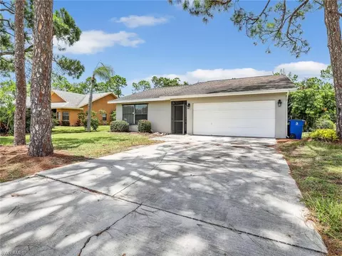 10301 St Patrick Ln, Bonita Springs, FL 34135