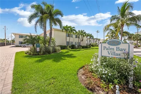 1950 Gulf Shore Blvd N #107, Naples, FL 34102