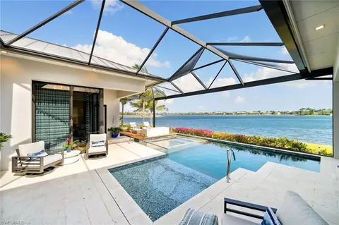 14238 Charthouse Cir, Naples, FL 34114
