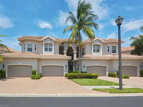 7136 Lemuria Cir #901, Naples, FL 34109
