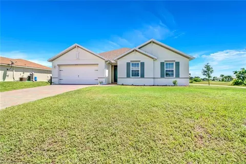 2916 NW 7th St, Cape Coral, FL 33993