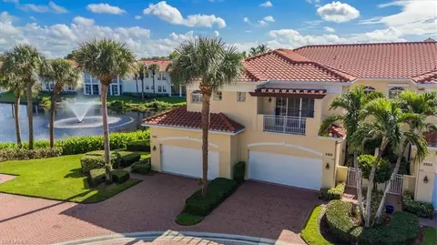 2200 L Ambiance Cir #201, Naples, FL 34108