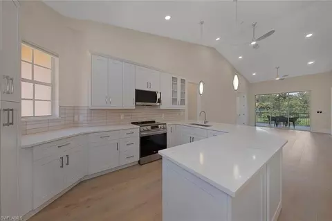 1229 Egrets Lndg #202, Naples, FL 34108