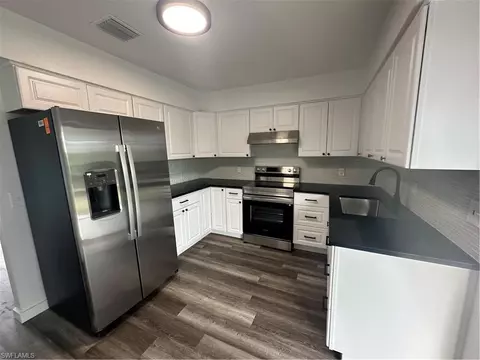 1200 Jeronimo Dr, Naples, FL 34103