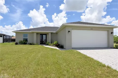 2113 NE 1st Ave, Cape Coral, FL 33909