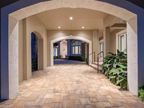 Exterior - 2835 Silverleaf Ln, Naples, FL 34105 photo 9 of 15