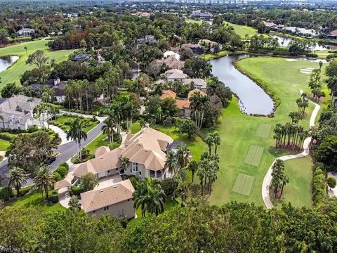 View/Area - 2835 Silverleaf Ln, Naples, FL 34105 photo 2 of 6