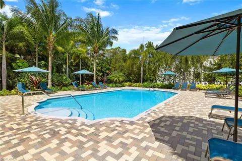 9003 Madrid Cir, Naples, FL 34104 photo 2