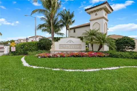 9003 Madrid Cir, Naples, FL 34104 photo 16