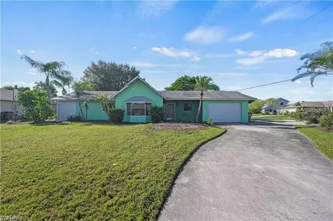 246 SW 34th Ter, Cape Coral, FL 33914