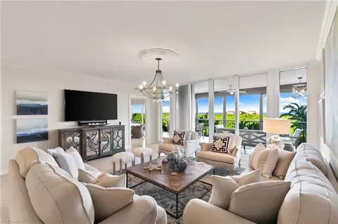 7575 Pelican Bay Blvd #402, Naples, FL 34108