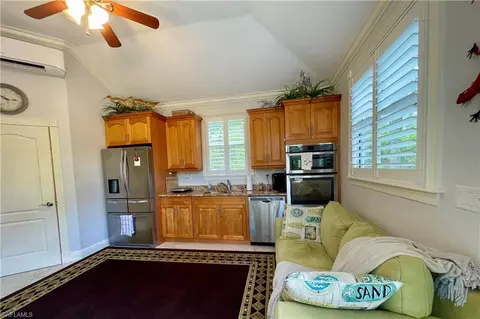 4918 Coach Ln, Naples, FL 34114 photo 9
