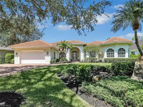 6862 Mill Run Cir, Naples, FL 34109