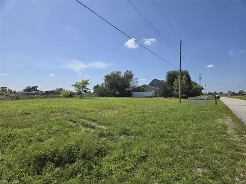 1429 NE 19th Ave, Cape Coral, FL 33909