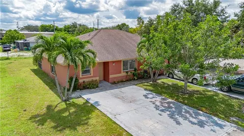 1624 41st St SW #2, Naples, FL 34116
