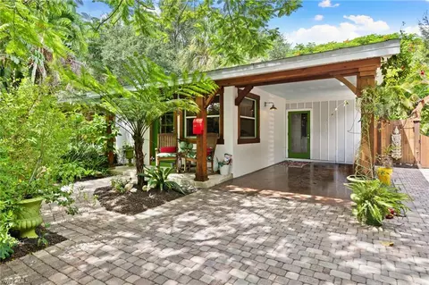 1257 11th St N, Naples, FL 34102 photo 2