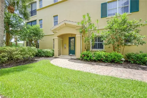 Exterior - 2810 Tiburon Blvd E #101, Naples, FL 34109 photo 7 of 16