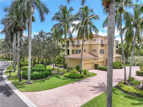 Exterior - 2810 Tiburon Blvd E #101, Naples, FL 34109 photo 4 of 16