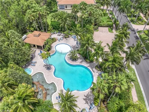 Exterior - 2810 Tiburon Blvd E #101, Naples, FL 34109 photo 12 of 16