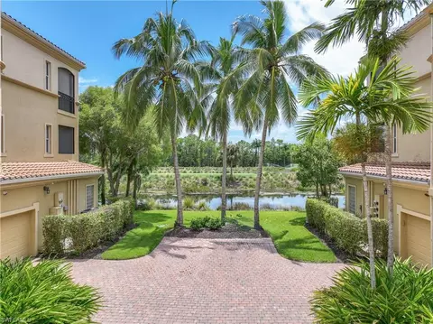 Exterior - 2810 Tiburon Blvd E #101, Naples, FL 34109 photo 5 of 16