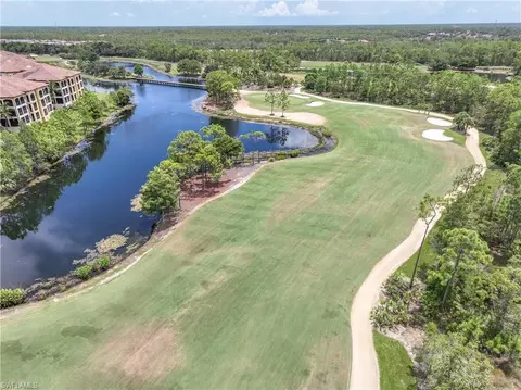 View/Area - 2810 Tiburon Blvd E #101, Naples, FL 34109 photo 3 of 8