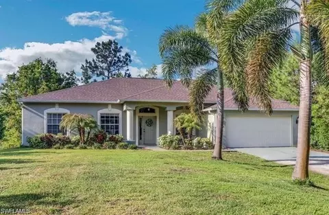 3720 35th Ave NE, Naples, FL 34120