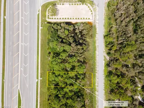 2810 Meadow Rd, Lehigh Acres, FL 33974