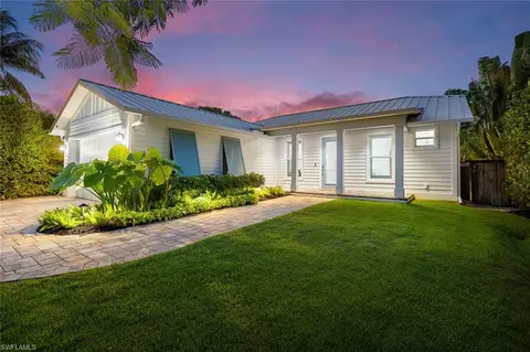 1287 10th Ave N, Naples, FL 34102 photo 2