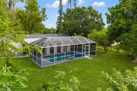 13419 5th St, Fort Myers, FL 33905