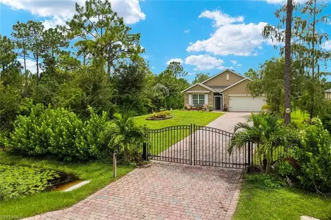 3660 27th Ave NE, Naples, FL 34120