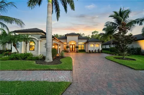 9899 Corso Bello Dr, Naples, FL 34113