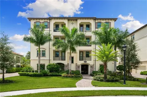 16360 Viansa Way #8-302, Naples, FL 34110