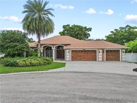 11191 Palmetto Ridge Dr, Naples, FL 34110