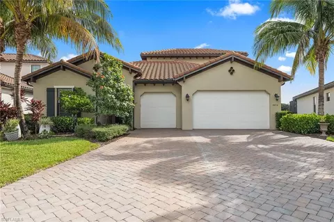 4656 Abaca Cir, Naples, FL 34119