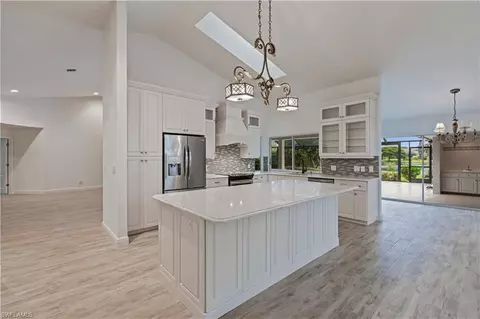 Kitchen - 1300 1310 Bald Eagle Dr, Naples, FL 34105 photo 3 of 8