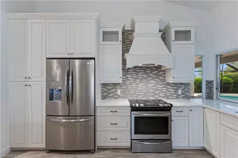 Kitchen - 1300 1310 Bald Eagle Dr, Naples, FL 34105 photo 6 of 8
