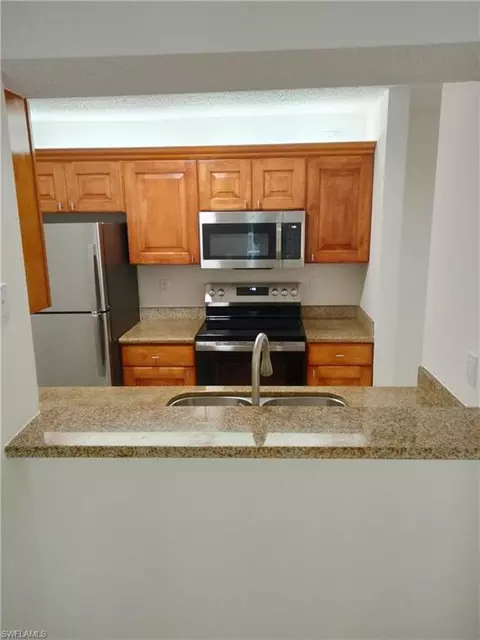194 Santa Clara Dr #14, Naples, FL 34104