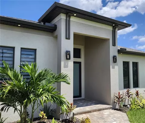 4305 NW 27th Ln, Cape Coral, FL 33993