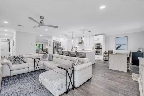 14971 Savannah Dr, Naples, FL 34119