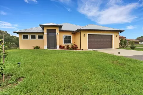5845 Desoto Blvd N, Naples, FL 34120