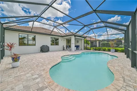 15731 Angelica Dr, Alva, FL 33920