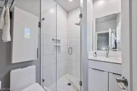 2548 Weeks Ave, Naples, FL 34112 photo 15