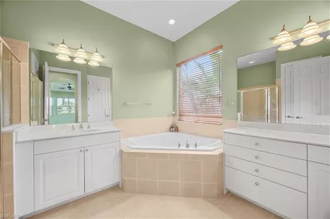 9024 Maverick Ct, Naples, FL 34113 photo 15
