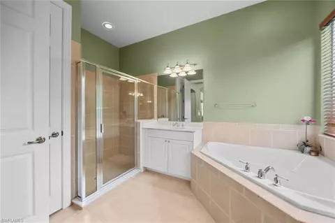 9024 Maverick Ct, Naples, FL 34113 photo 16