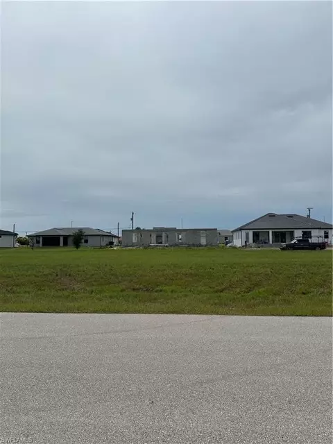 340 SW 31st Ave, Cape Coral, FL 33991