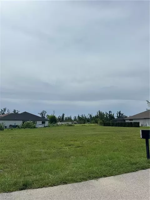 1901 SW 12th St, Cape Coral, FL 33991